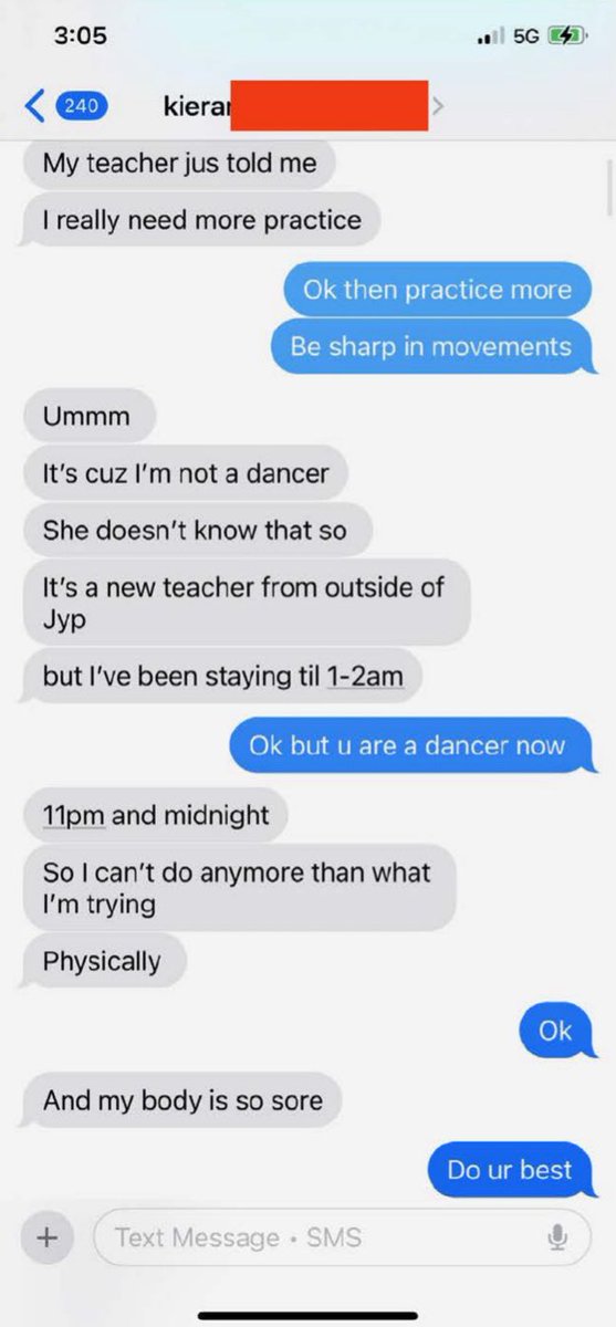 Aniyahdrgaf's tweet image. And KG mom still weird for the way she was responding to KG while her daughter was literally trying to get her to see how miserable JYPE was treating her and vcha trust she will get her whacking