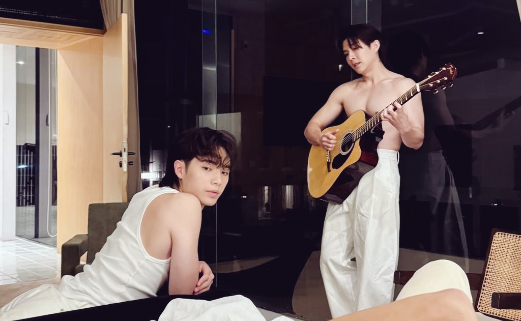 Slythersortia's tweet photo. Okay... but suddenly I want to see KornFuaiz x BasTonkla. Fuaiz’s energy matches well with Korn, while Bas would be so soft with Tonkla, more than Korn. 🫠🫠

#BasFuaiz  #Basvpr #FuaizThanawat https://t.co/K2RVAPf0fQ