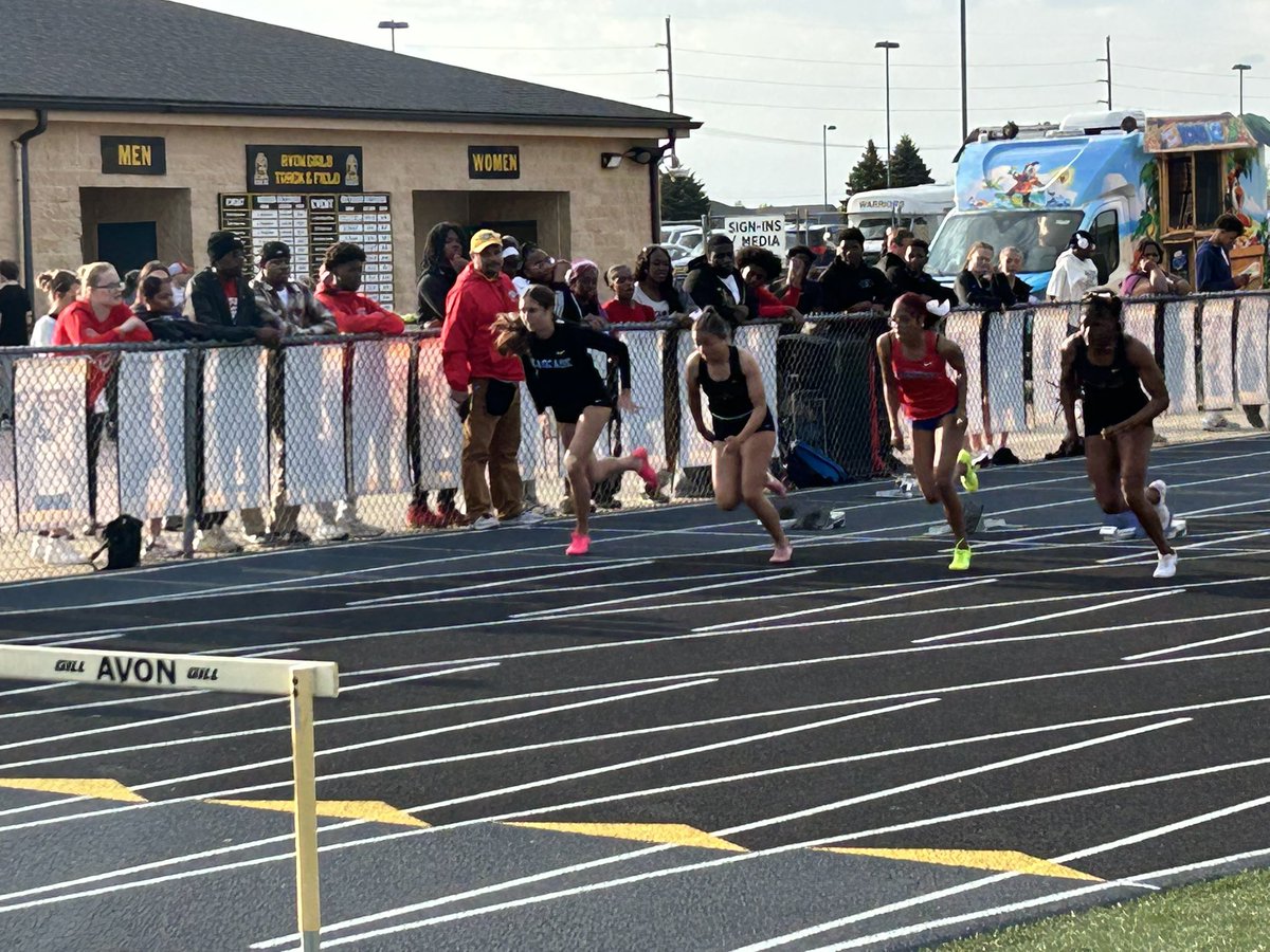 Izzy Guetig with a PR 18.35 in 100H and advancing to the finals.  <a href="/Cadethletics/">Cascade Athletics</a>