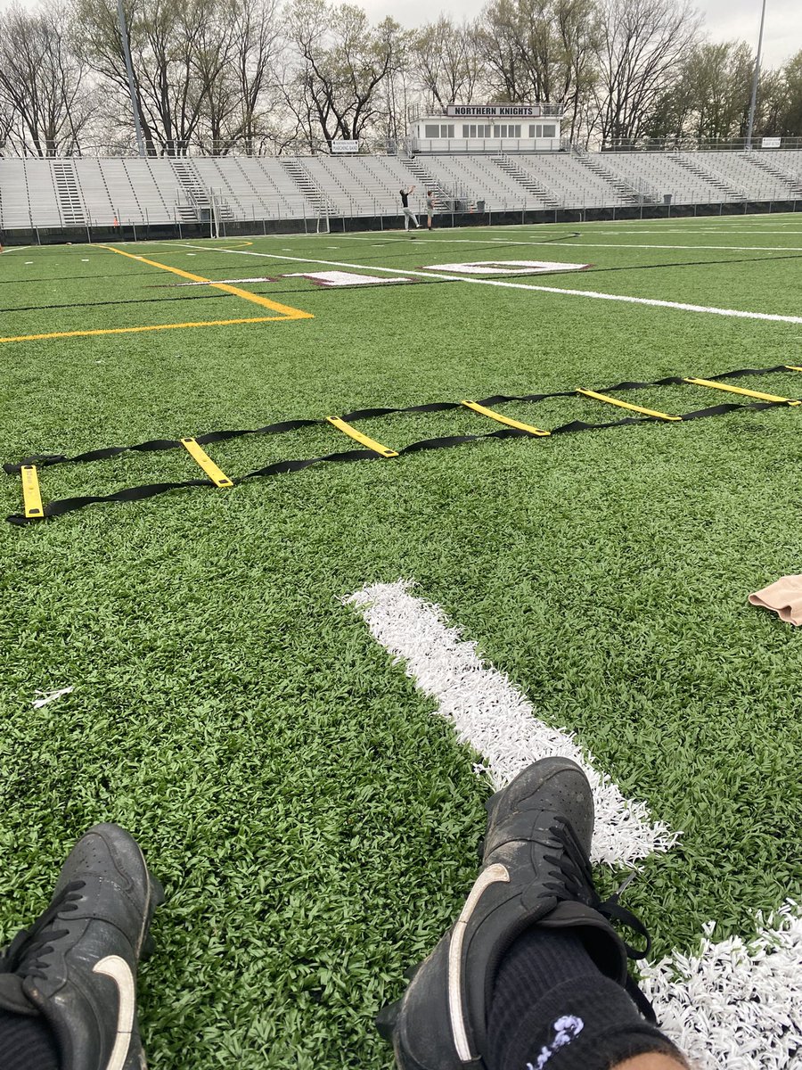 Anthony Prichard (@atpprichard) on Twitter photo Good agility and route training with <a href="/MaxCooper0/">Max Cooper</a>
<a href="/coachlen4/">len morawa</a> <a href="/CoachV_MU/">Vann Hunt</a> <a href="/BrettGuminsky/">Brett Guminsky</a> <a href="/CoachOlejniczak/">Oscar Olejniczak</a> Good agility and route training with <a href="/MaxCooper0/">Max Cooper</a>
<a href="/coachlen4/">len morawa</a> <a href="/CoachV_MU/">Vann Hunt</a> <a href="/BrettGuminsky/">Brett Guminsky</a> <a href="/CoachOlejniczak/">Oscar Olejniczak</a>