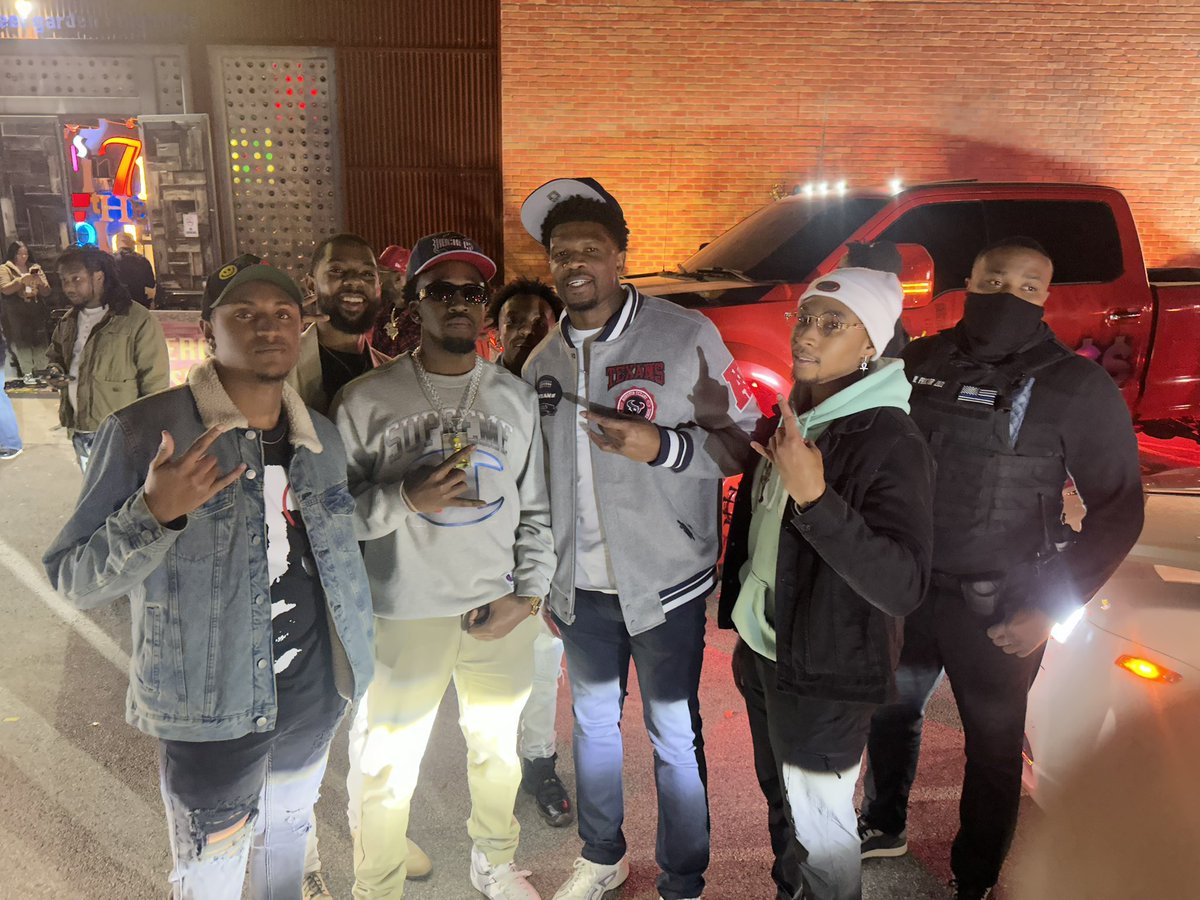 Silky Johnson Jr. (@nawfsideeac) on Twitter photo 