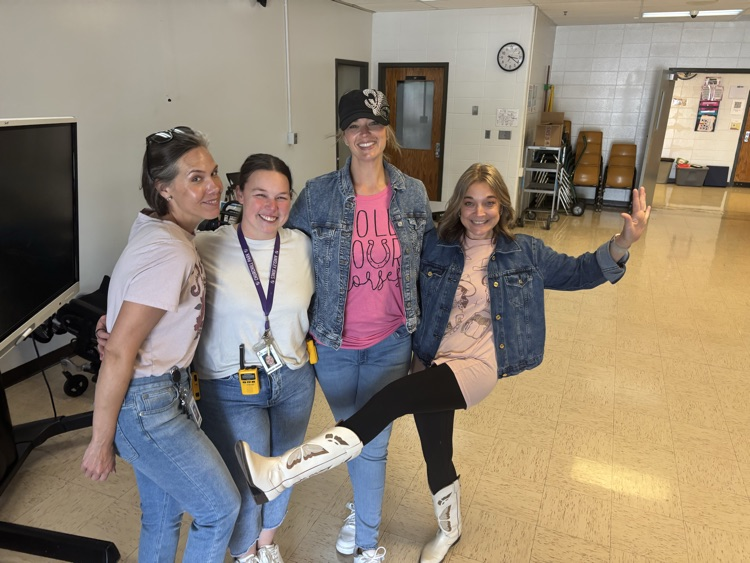 CHPCRUSADERS's tweet image. &quot;Winsday&quot; At Churchill Park in Blue Jeans, Boots and Bling!