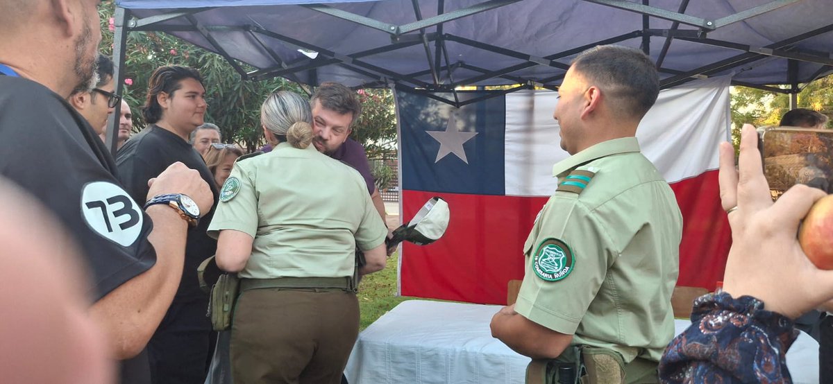 El compromiso de <a href="/Jou_Kaiser/">Johannes Kaiser. Diputado por el distrito 10</a> con <a href="/Carabdechile/">Carabineros de Chile</a> es total. En su gobierno ya no serán perseguidos ni juzgados por hacer su pega. 
#KaiserALaMoneda
<a href="/EquipoXDigital/">EquipoXTendencias</a> <a href="/Mdiazdevaldes/">Marceladiazdevaldes</a> <a href="/defensachilena/">Andrea</a> <a href="/leoromero2024/">Leonidas Andres Romero Saez</a> <a href="/Francis25830521/">Francisco de La Diestra🇨🇱 (Capitán Hunter)</a> <a href="/Clabbem/">Cristián Labbé M.</a> <a href="/ClaudioCrespoG/">CLAUDIO CRESPO</a>