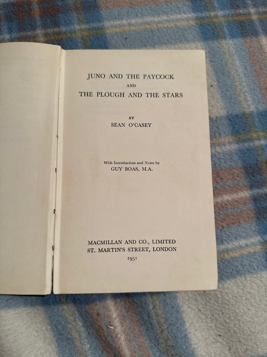 HoneyburnBooks's tweet image. 💖 1951 Juno &amp;amp; The Paycock / The Plough &amp;amp; The Stars - Sean O’Casey(MacMillan &amp;amp; Co) 💖 by Honeyburn Books (UK)

Starting from 🤑 £20.00 🤑

Shop now 🛍️ at tinyurl.com/24qs2tpd

#Juno #SeanO’Casey