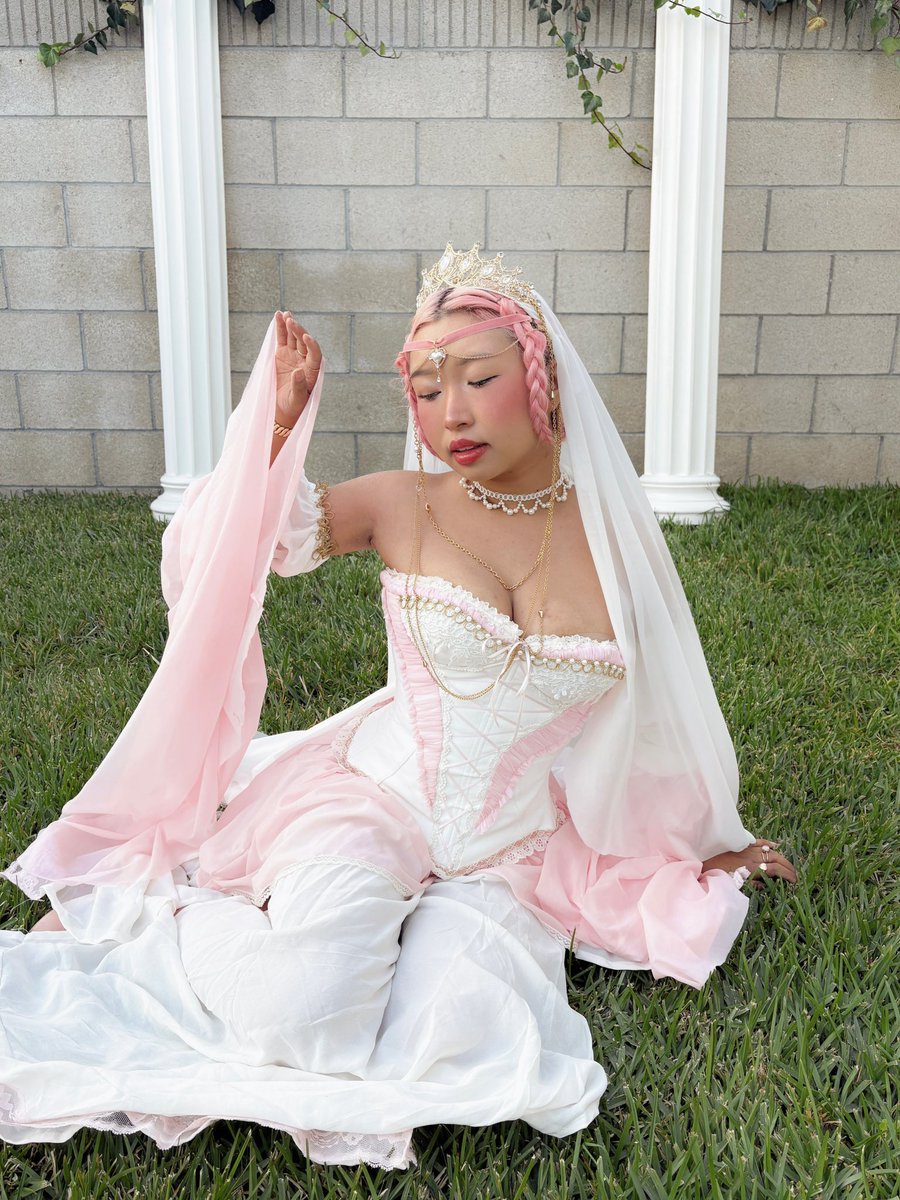 lilmimikisses's tweet image. thanks for all the ren faire outfit love!!! here’s some more photos :3c