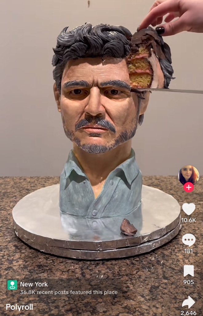 pedrosmoon's tweet photo. i’m so hungry i could eat pedro pascal https://t.co/PF5VUKdsM7