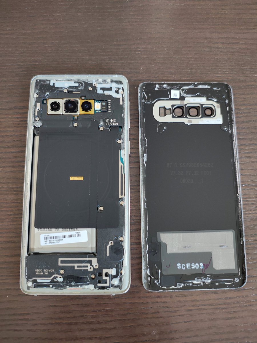 takkun_kawagoe's tweet image. 息子のスマホ（親のおさがり）GalaxyS10
経年劣化なのか、背面カバーの粘着がだめになり、ぱっかーんと剥がれた😅

#Samsung
#GalaxyS10