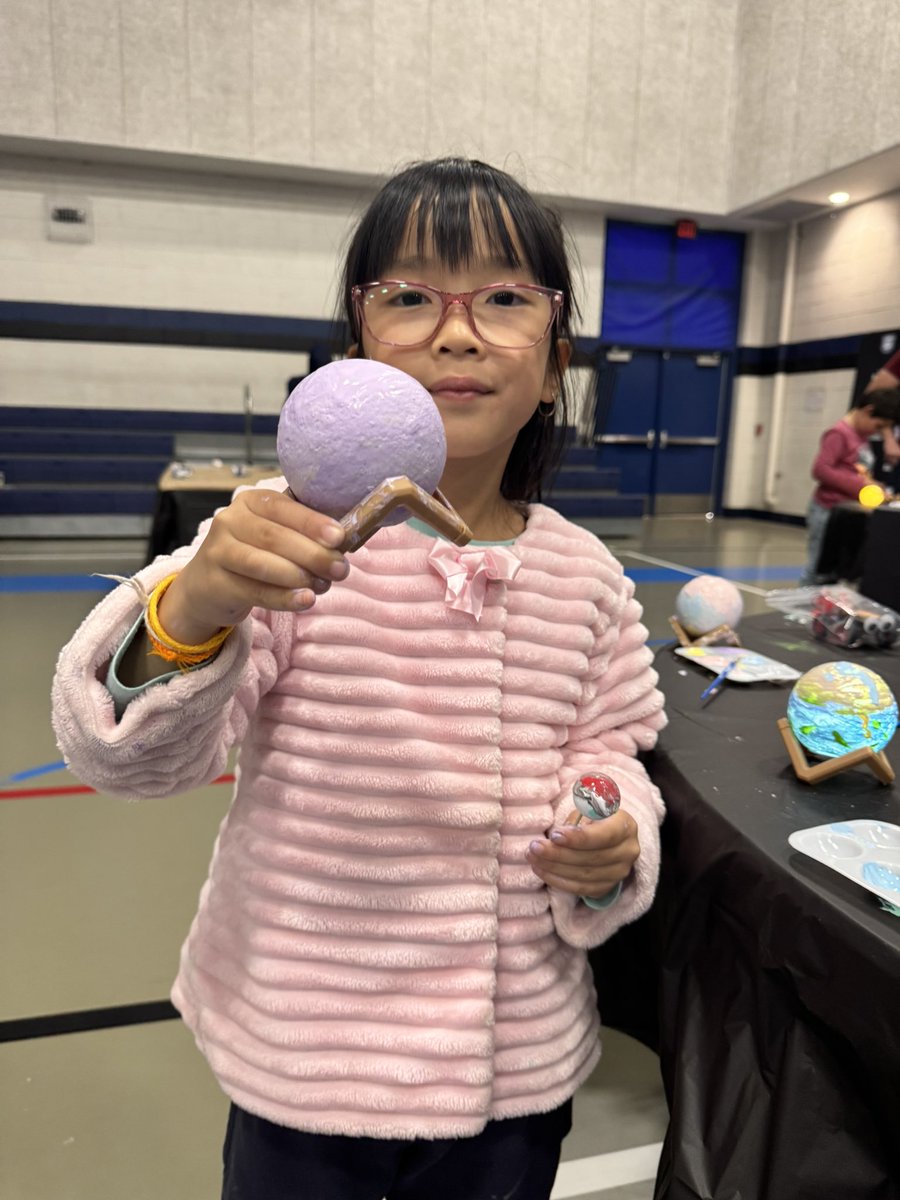 The GATE Family Picnic was out of this world! 🚀 🌍 An interactive and exciting #BurtonExperience for families and students <a href="/BurtonSchools/">Burton Schools</a>