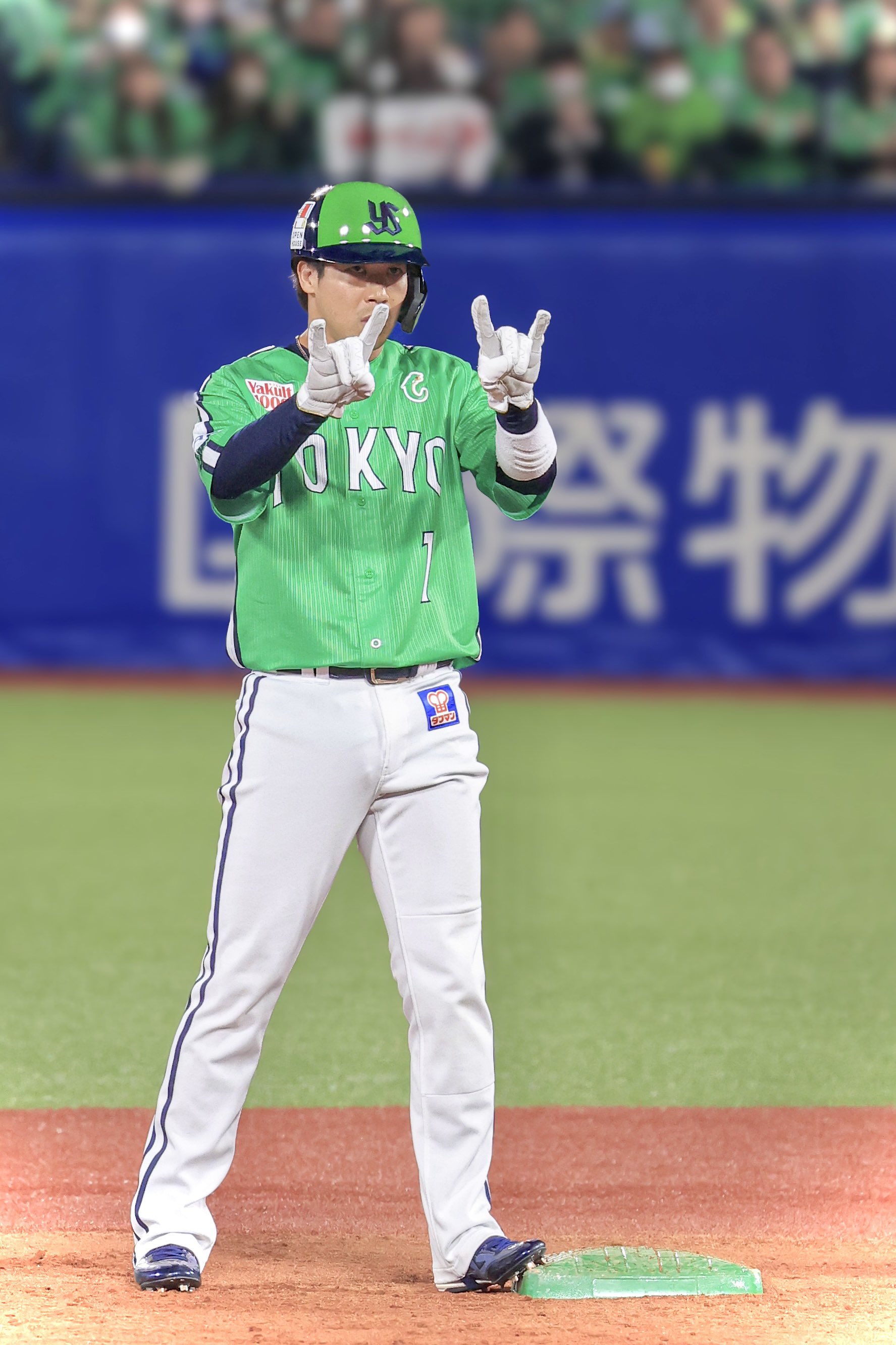 大阪店にある山田哲人選手ユニフォームを集めてみました♬写真