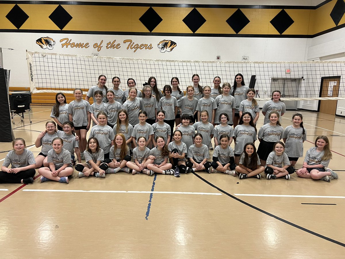 Today marked the completion of our first Tiny Tigers Volleyball Camp! These 3-4th graders learned a lot and had some fun. 
A huge thank you to our HS girls, Coach Ellis, and the rest of our coaching staff that helped make this happen! 🐯🏐