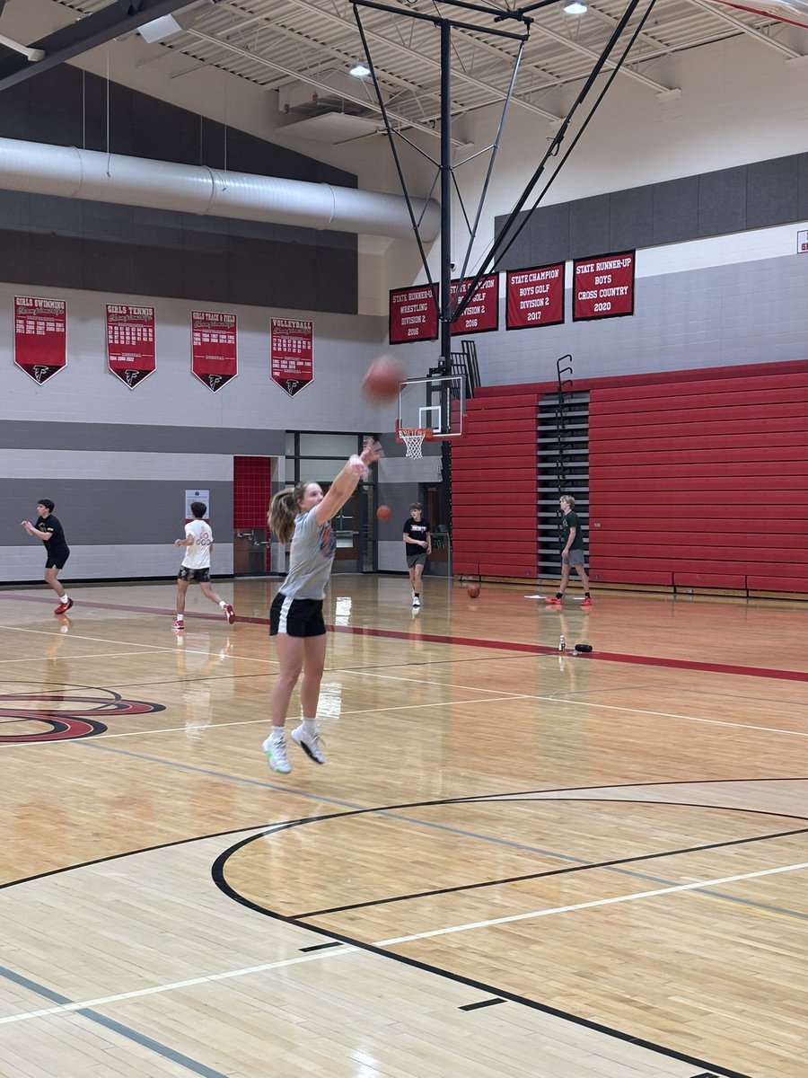 Andrew Secor (@secorsig) on Twitter photo #MakeShots Members in St. John’s tonight. 
10 high school (Mio, St. John’s, Parma Western) and 5 college (Hope, Adrian, Olivet Nazarene, Wheaton). #MakeShots Members in St. John’s tonight. 
10 high school (Mio, St. John’s, Parma Western) and 5 college (Hope, Adrian, Olivet Nazarene, Wheaton).