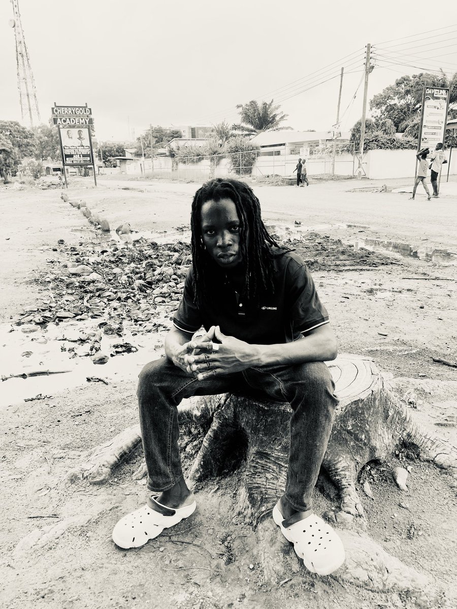 RockVenusMusic's tweet photo. The world musician with so much confidence ❤️ #RockVenus Thank God, Big thanks to #Legba for making me Blessed and stronger always 🙌🏻🙏…
#EweGhana
#Adzake
#Music
#musicians
#Rapper https://t.co/2McWU8zsoB