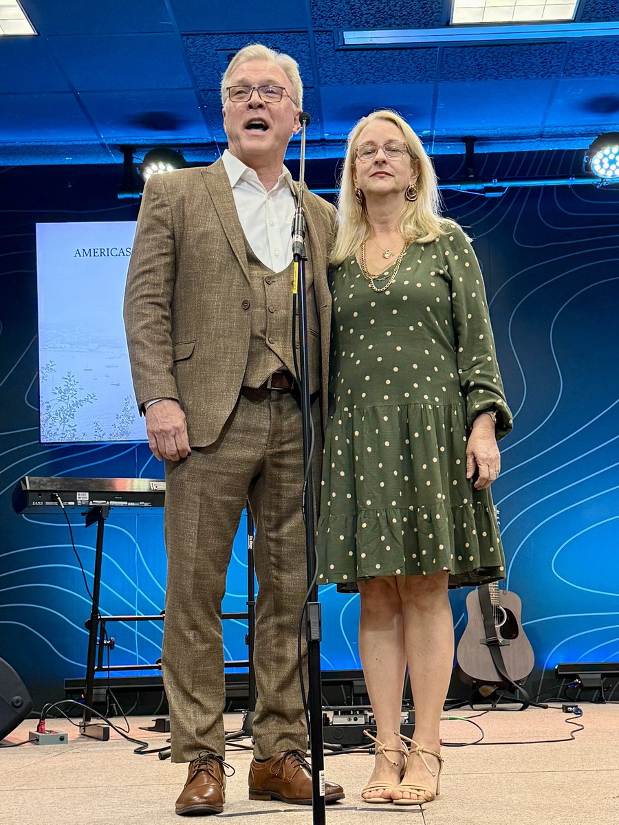 DrPaulChitwood's tweet image. Just honored 65 retiring missionaries who represent 1,818 years of overseas service. Southern Baptists get to celebrate this kind of legacy because we are committed to working together to fully fund thousands of missionaries to the nations.