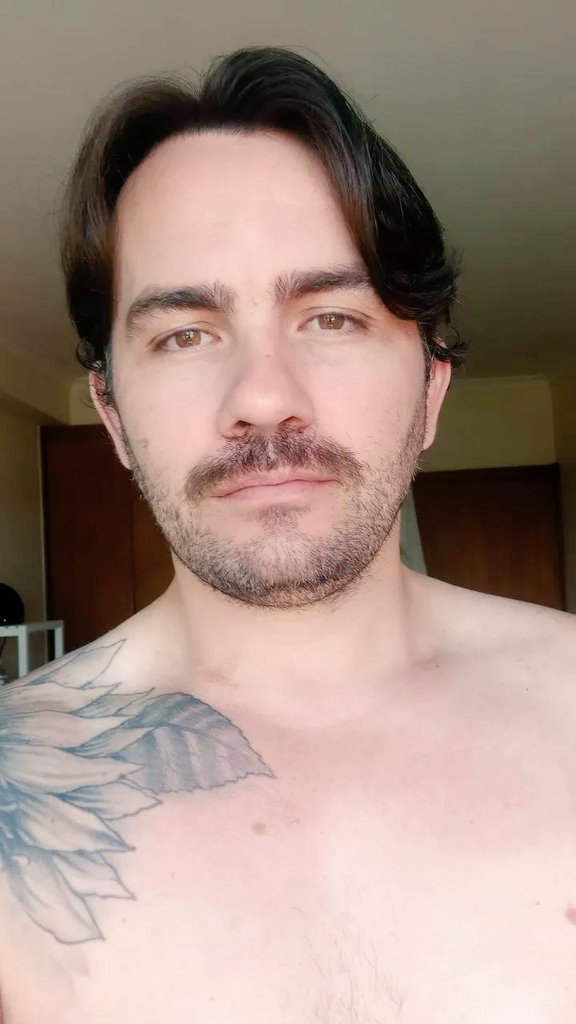 adrianomemo's tweet photo. Que venha maio. https://t.co/M8L3cC6Wc2