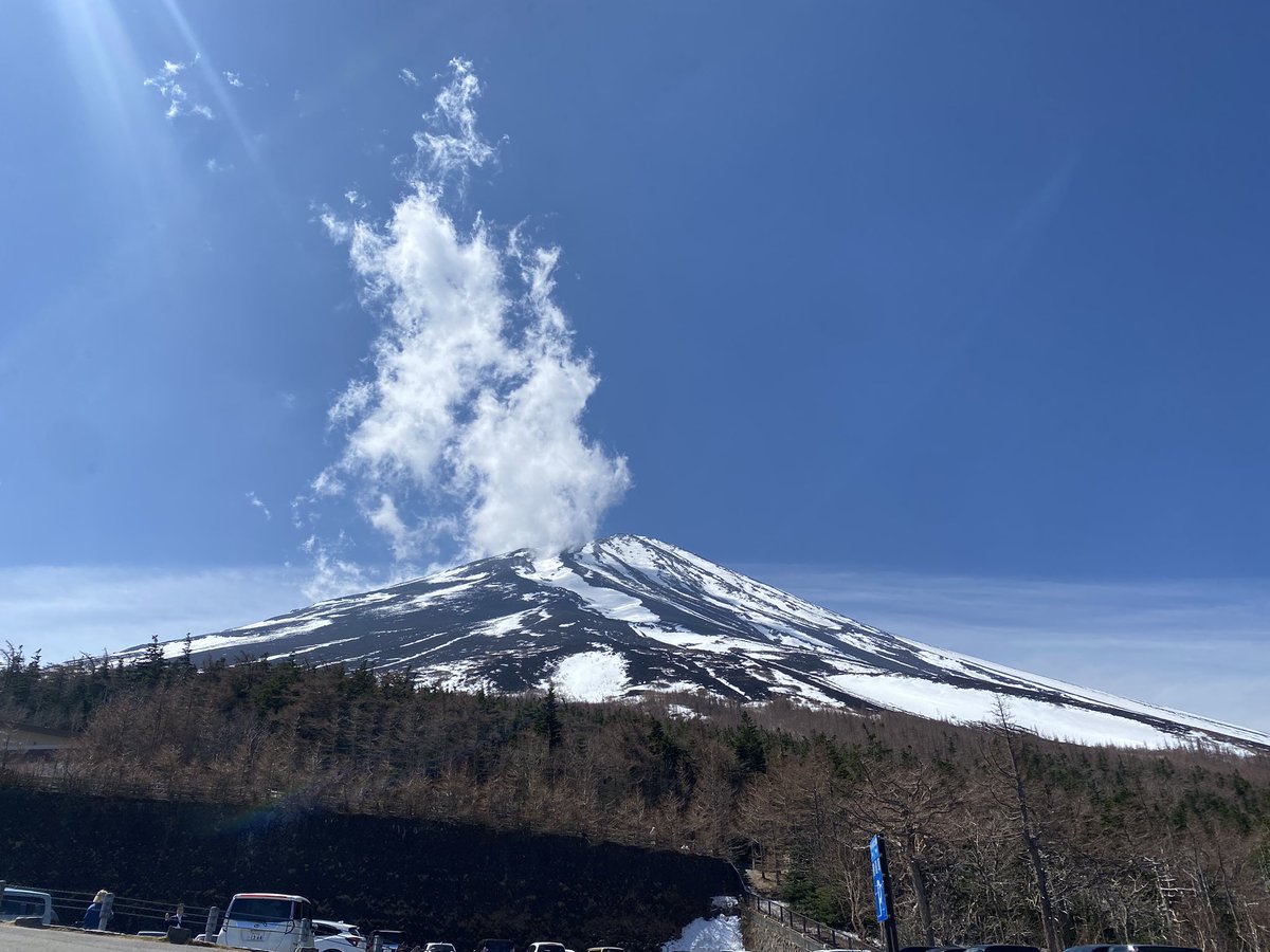 XnirJigen's tweet photo. 富士山5合目👀 https://t.co/2pF2ZolAwe