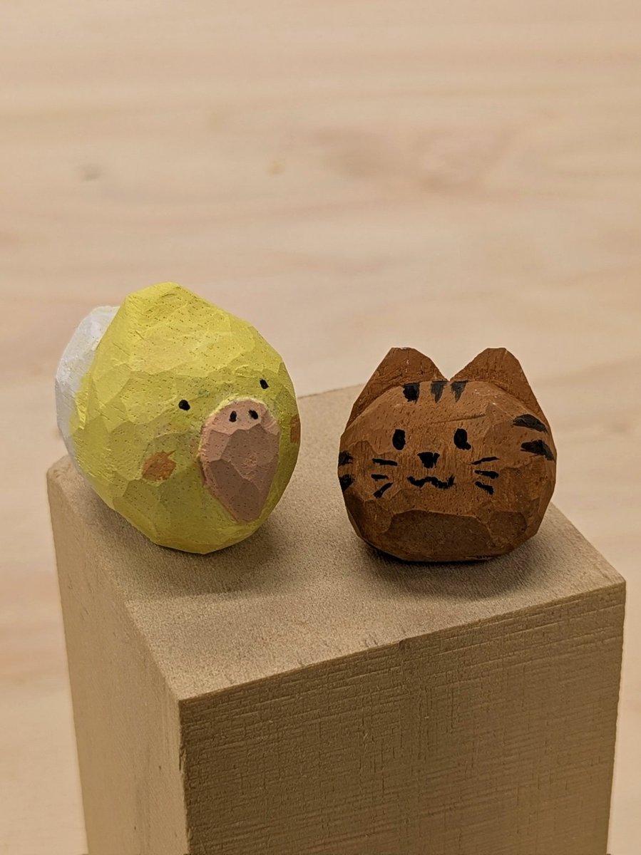 オカメインコとネコの木彫りです！
#木彫り教室生徒作品