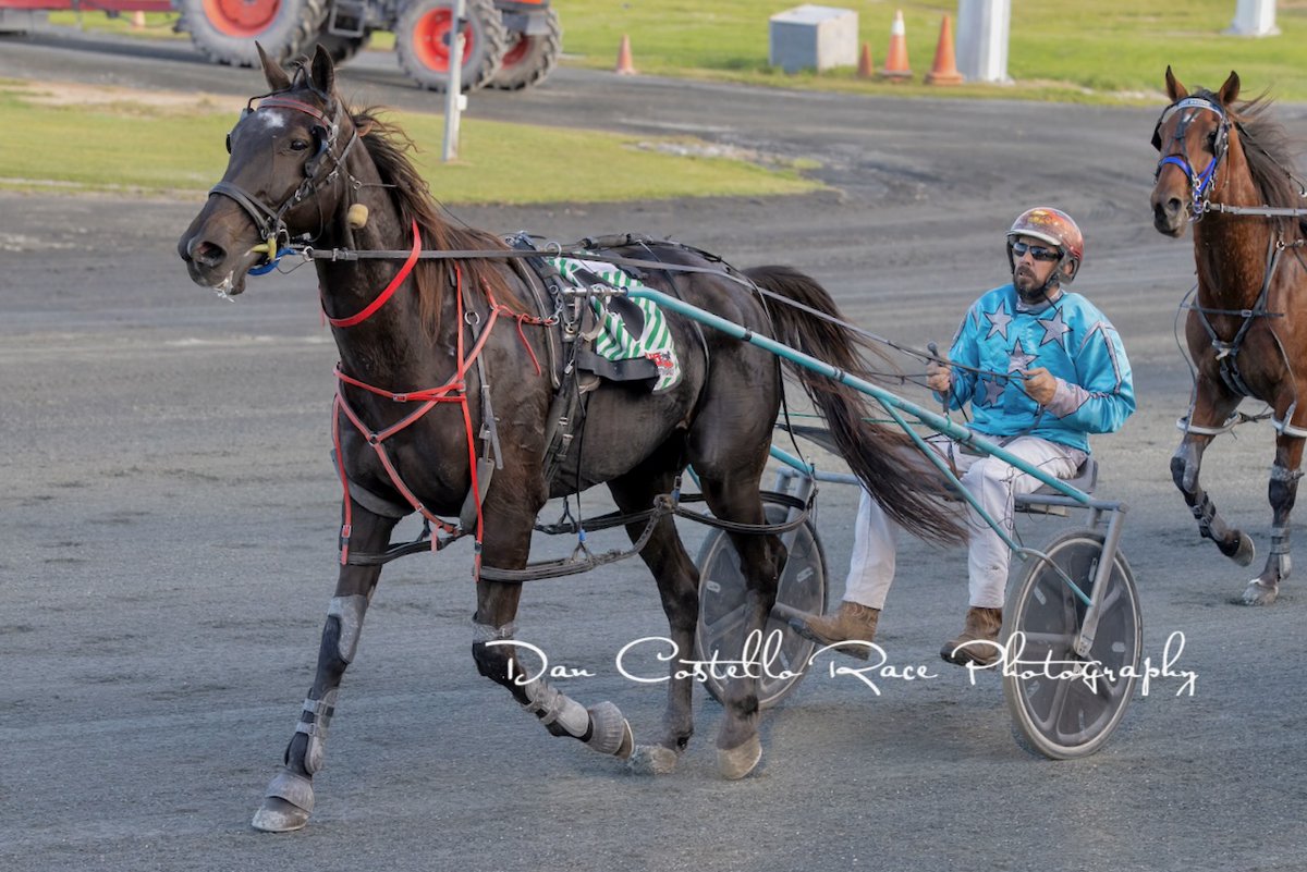 Williewa Lightning &amp; Gary Whitaker got the <a href="/StudBurwood/">Burwood Stud</a> sprint lane run to  take out race 4 <a href="/redcliffe_hrc/">Redcliffe Harness Racing Club</a> for trainer <a href="/joedy_whitaker/">Joedy Whitaker</a>