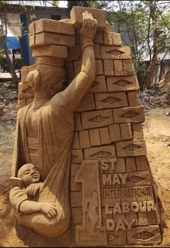 "सामाजिक असमानता भी एक प्रकार का शामंतवाद ही है 😥
#LabourDay2025