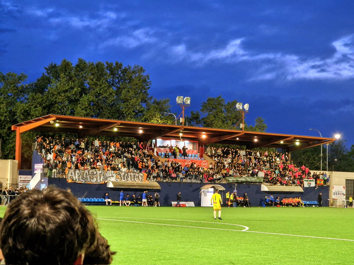 Roy the groundhopper (@roylovesfooty) on Twitter photo Inter Valdemoro wins the Copa de Aficionados Madrid. Added bonus, qualification for the preliminary round of the Copa del Rey.
🗓️ 30/4/2025
⚽️ @<a href="/edmoratalaz/">ED Moratalaz</a> - <a href="/intervaldemoro/">CF Inter de Valdemoro</a> 0 - 1
🏟️ Estadio Municipal de Veredillas
🇪🇸 Torrejón de Ardoz
🎟️ FREE
🏆 Copa de Aficionados RFFM final Inter Valdemoro wins the Copa de Aficionados Madrid. Added bonus, qualification for the preliminary round of the Copa del Rey.
🗓️ 30/4/2025
⚽️ @<a href="/edmoratalaz/">ED Moratalaz</a> - <a href="/intervaldemoro/">CF Inter de Valdemoro</a> 0 - 1
🏟️ Estadio Municipal de Veredillas
🇪🇸 Torrejón de Ardoz
🎟️ FREE
🏆 Copa de Aficionados RFFM final