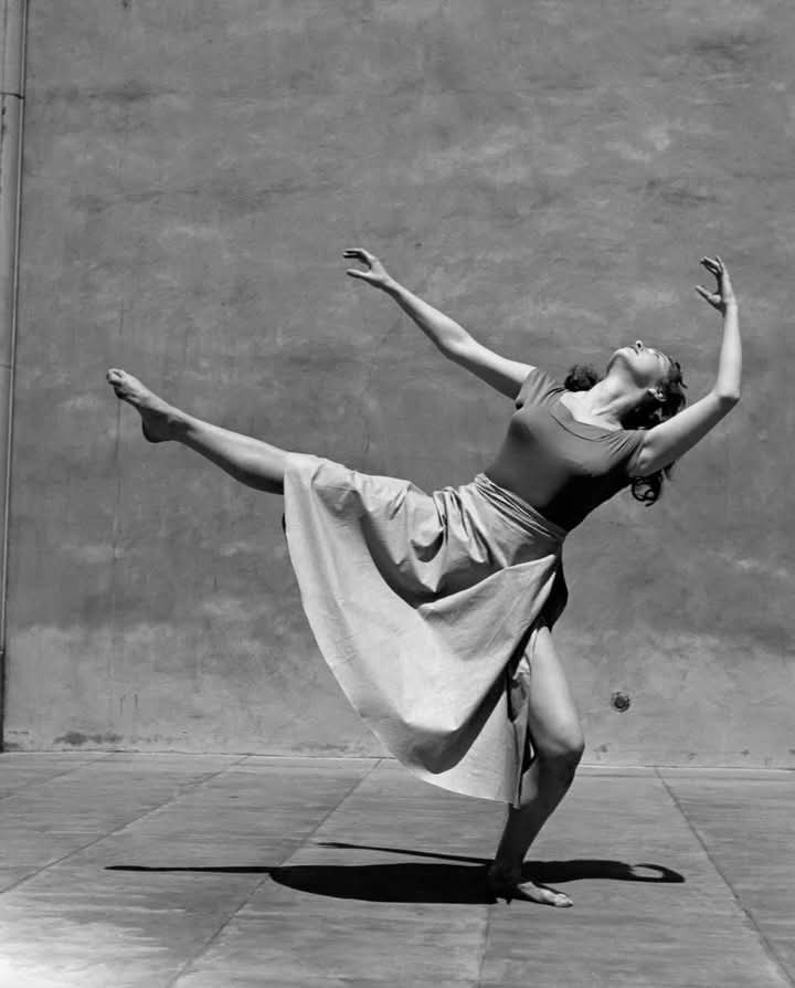 "Hay algo más importante que la lógica: es la imaginación"...

Alfred Hitchcock