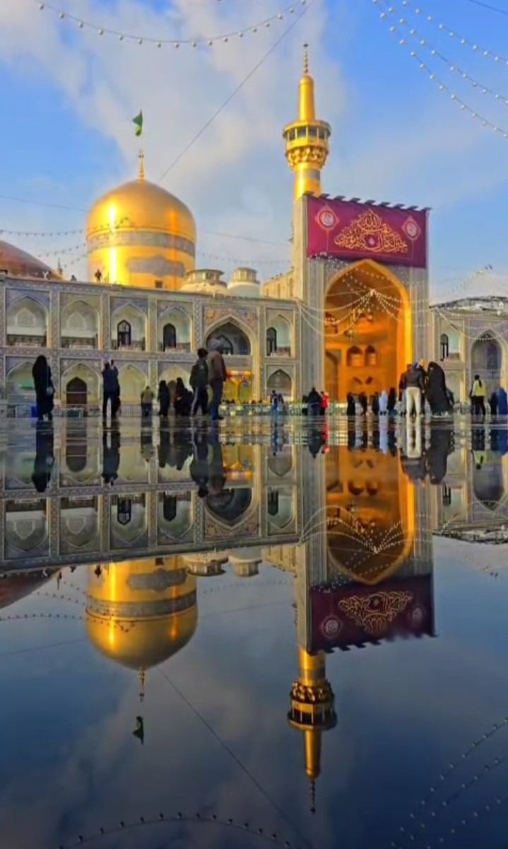 من وقتی غرق تلاطم میشم 
توی دنیای خودم گم میشم
یا میرم به مشهد یا زائر کریمه‌ی قم میشم
#ایران_امام_رضا
#قلب_هشتم