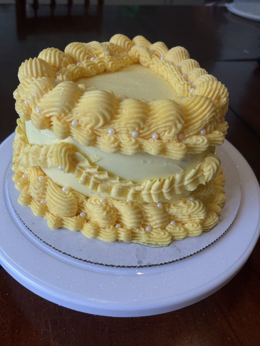 yall… my best cake to date.