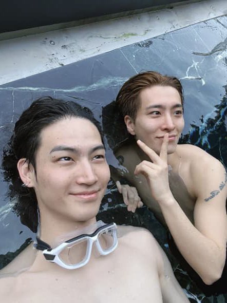 귀여워 휴가간것 같자나🥹