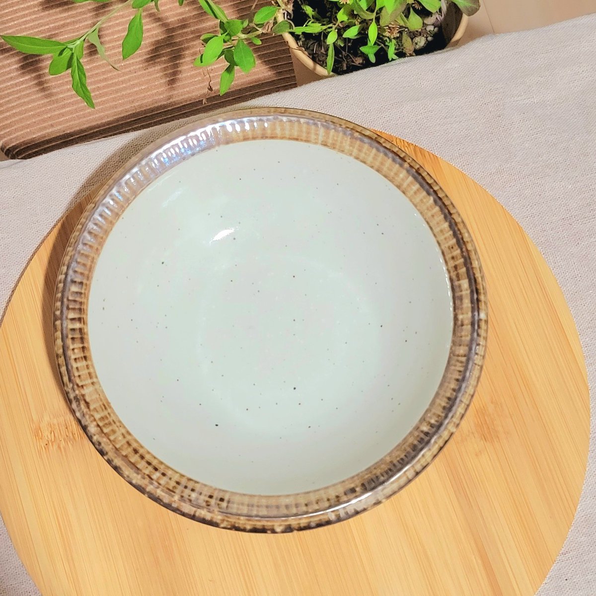 felty_kitchen's tweet photo. 十草模様の和食器 入荷しました！🌈

#和食器 #洋食器 #瀬戸物 #お皿
#サラダボウル #スープボウル

https://t.co/bDaxlMjLsG https://t.co/IBTnWjmRlo