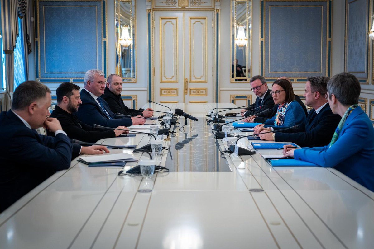 Yuriko_Backes's tweet photo. Great to see you again in Kyiv, my friend @rustem_umerov. We will keep working with you and @DefenceU so that our military support continues to meet the needs of your armed forces. 🇺🇦🤝🇱🇺 https://t.co/qYTijghjAF