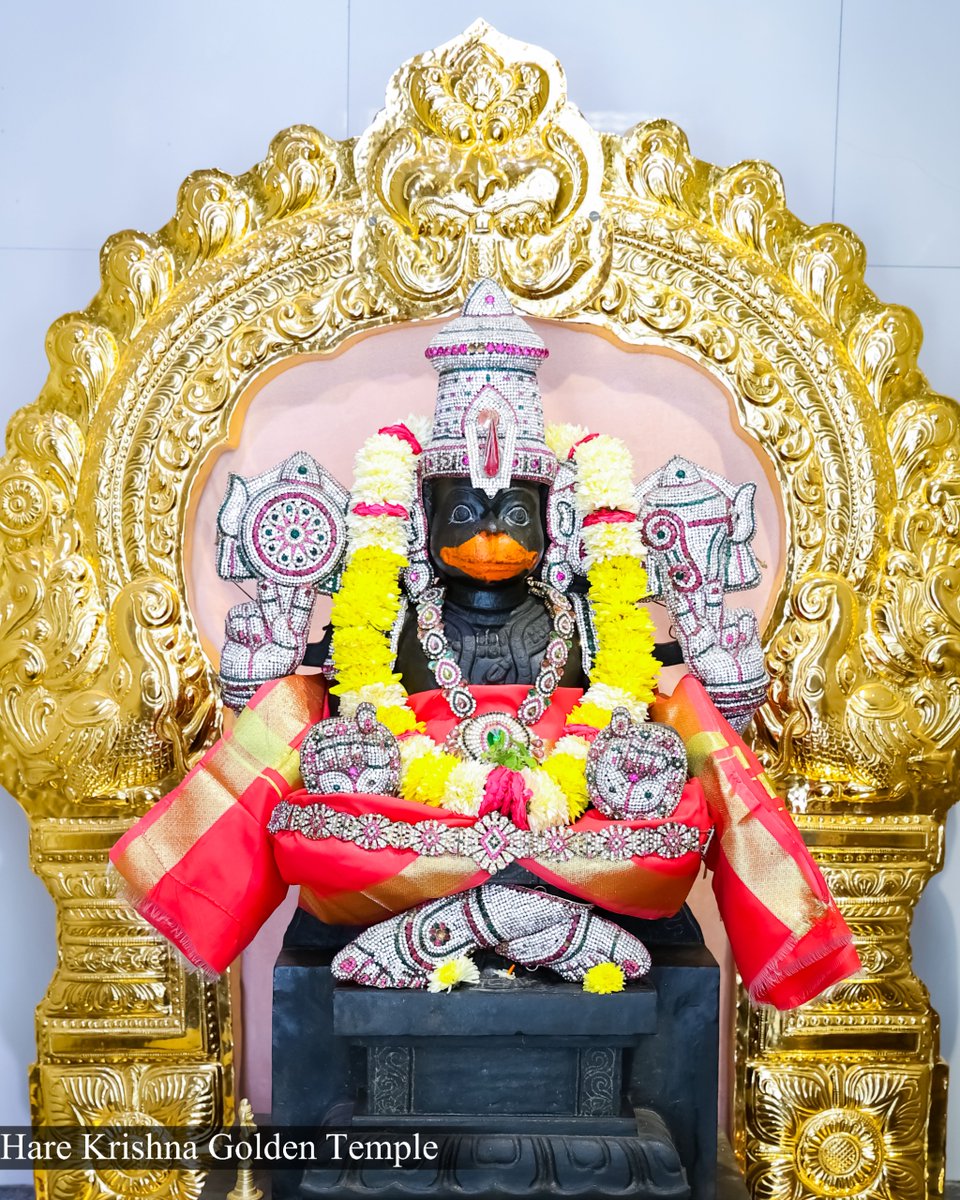HKGoldenTemple's tweet photo. Whoever dies looking on the Personality of Godhead within or without attains his swarupa, which is the highest perfection of life. SB 1.9.39

#harekrishna
#harekrishnagoldentemple
#SriLakshmiNarasimha https://t.co/2vHIuGiOHv