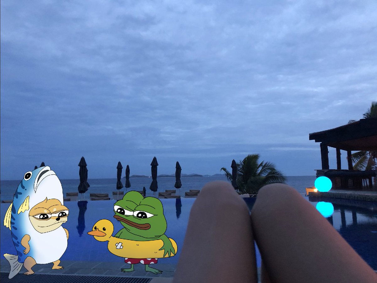 A year of hits. Got invited to this amazing trip after a crazy year of game-making — our team helped build some hits, including a part in POE2.
Then <a href="/elonmusk/">Elon Musk</a>  plays it — and suddenly, life feels like a MEME.
🐶🐸