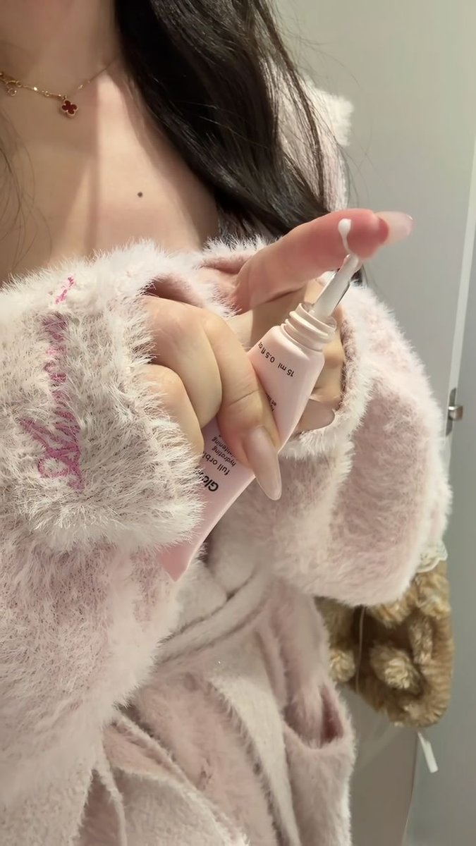 reckIewss's tweet image. Morning routine.