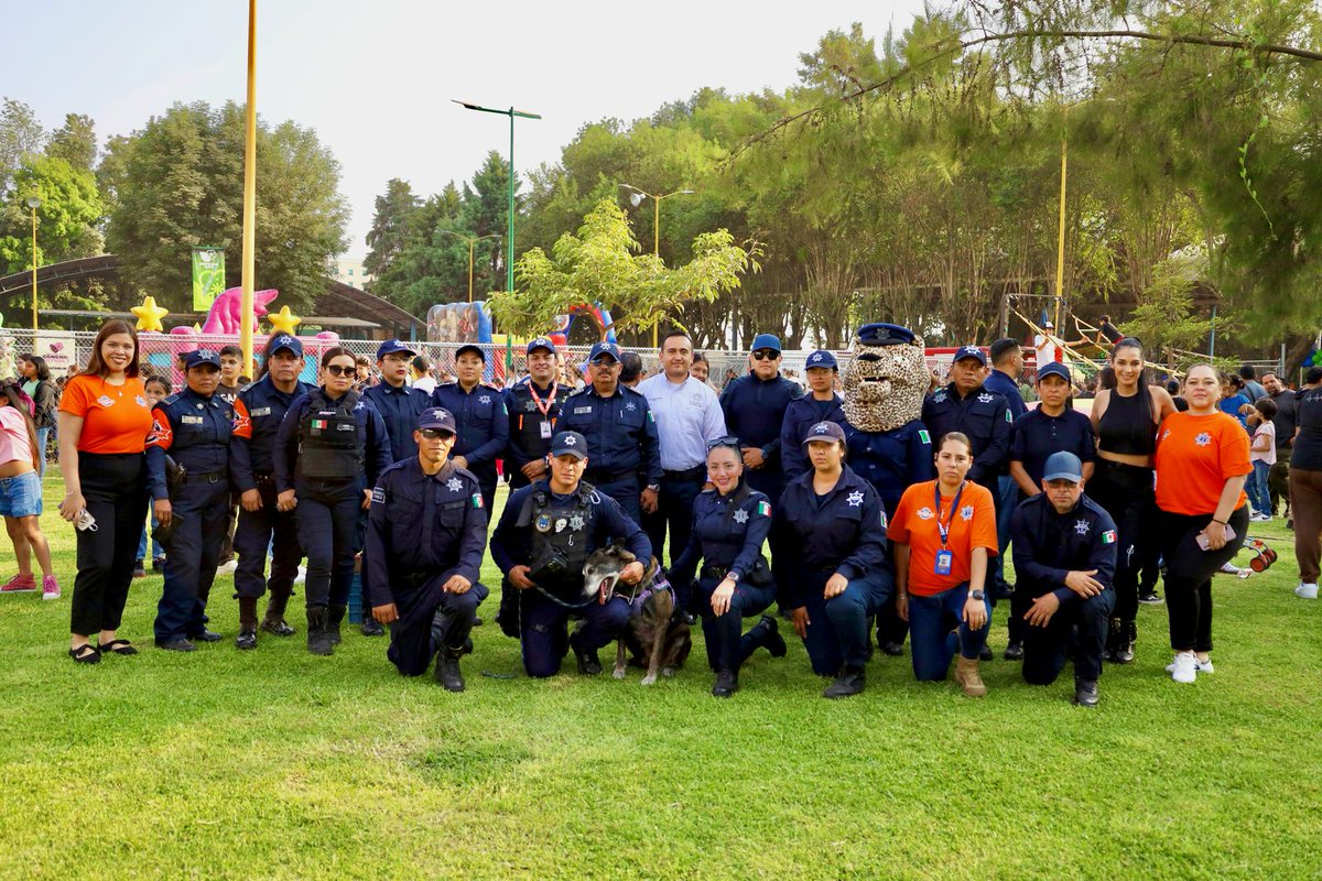 Lic_omar_hm's tweet image. Misión cumplida por el día del niño en la Secretaría de Seguridad Pública Uruapan 👮🏻‍♀️👮🏻‍♂️👩‍👧‍👦

Día muy intenso con triple evento, gracias a Dios y a la sociedad de Uruapan que nos arropan con su confianza y cariño. 

#ElPoderRegresaAlPueblo #GobiernoDeUruapan #CombateALaCorrupción