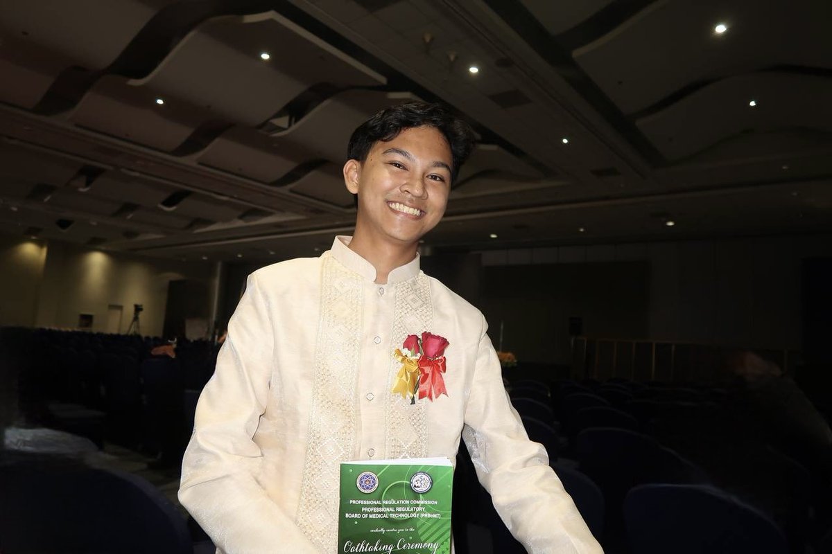 danielpnl_'s tweet photo. Oath taken

Officially Licensed Medical Laboratory Scientist 💜💛 https://t.co/lNlRojbG99