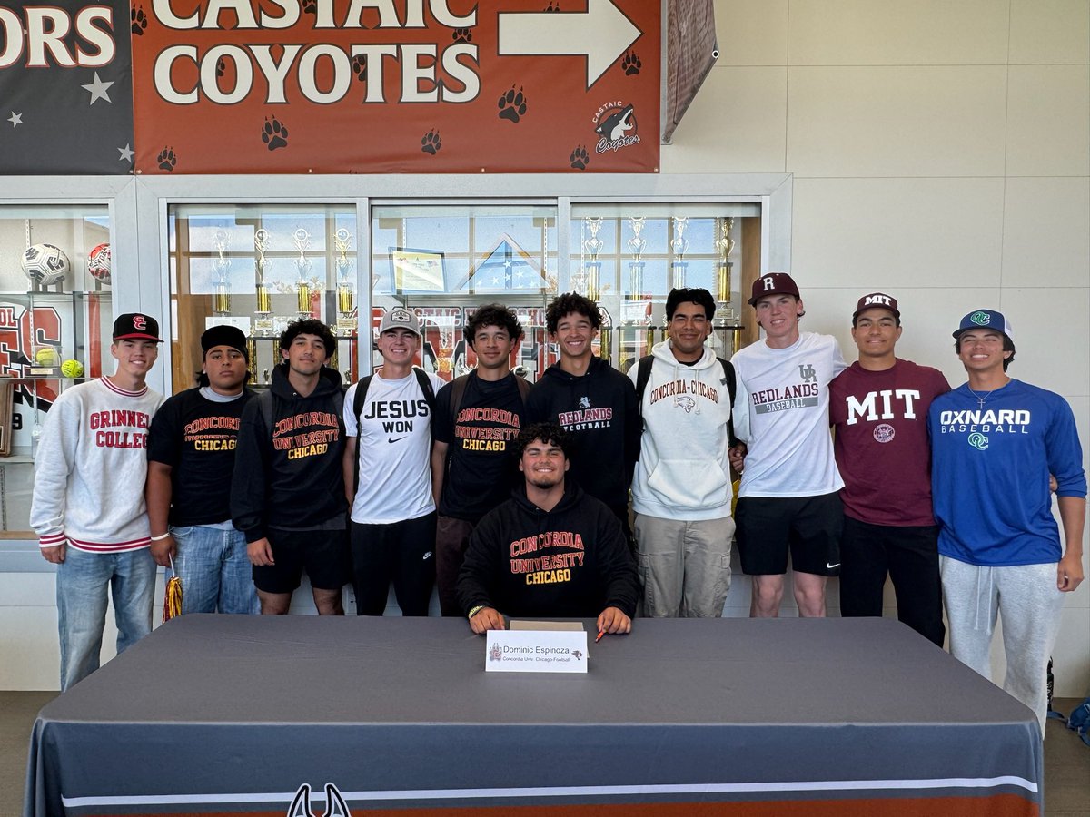 It’s official ✍️❗️❗️#signed <a href="/CoachSeveCUC/">Seve Loubriel</a> <a href="/coach_joyce/">Coach Jackson Joyce</a> <a href="/SShakir42/">Sirr Guy Shakir</a> <a href="/TopPreps/">TOP PREPS @TopPreps | X | Sports News & Recruiting</a> <a href="/CommitCircuit/">COMMIT CIRCUIT - Commitment Edits</a>