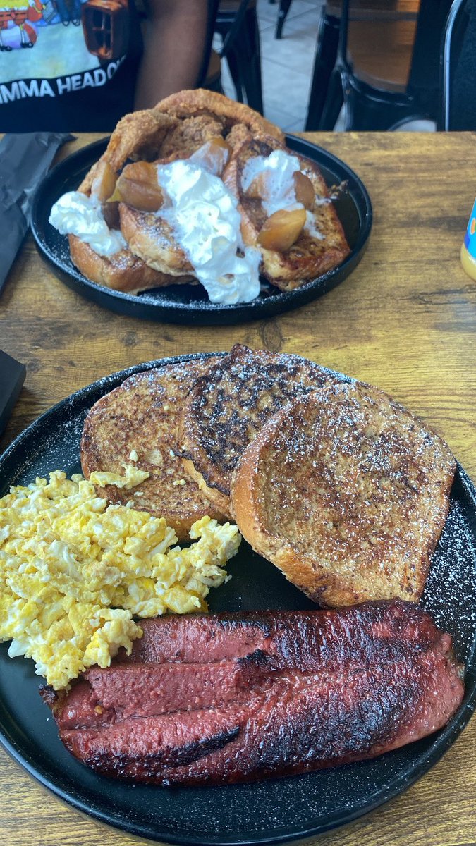 moveproper's tweet image. 😤