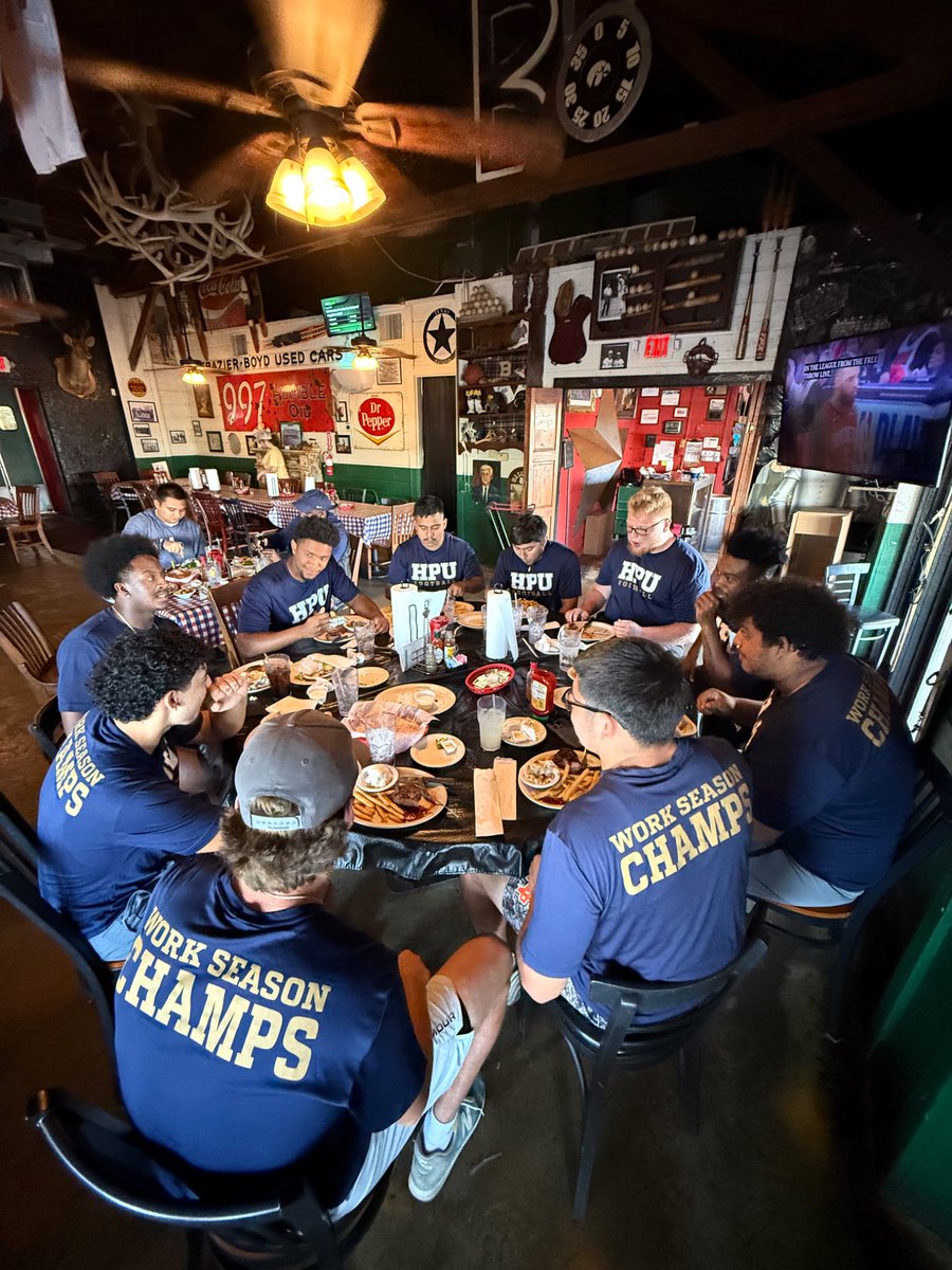 Coach Gipson (@coachgipson11) on Twitter photo The Naysayers now know - LANK are the 2025 WorkSeason Champs - led the way in community service points and school sporting events attended! Victory dinner at Humphrey Pete’s! <a href="/HPUFootball/">Howard Payne University Football</a> #StingEm The Naysayers now know - LANK are the 2025 WorkSeason Champs - led the way in community service points and school sporting events attended! Victory dinner at Humphrey Pete’s! <a href="/HPUFootball/">Howard Payne University Football</a> #StingEm