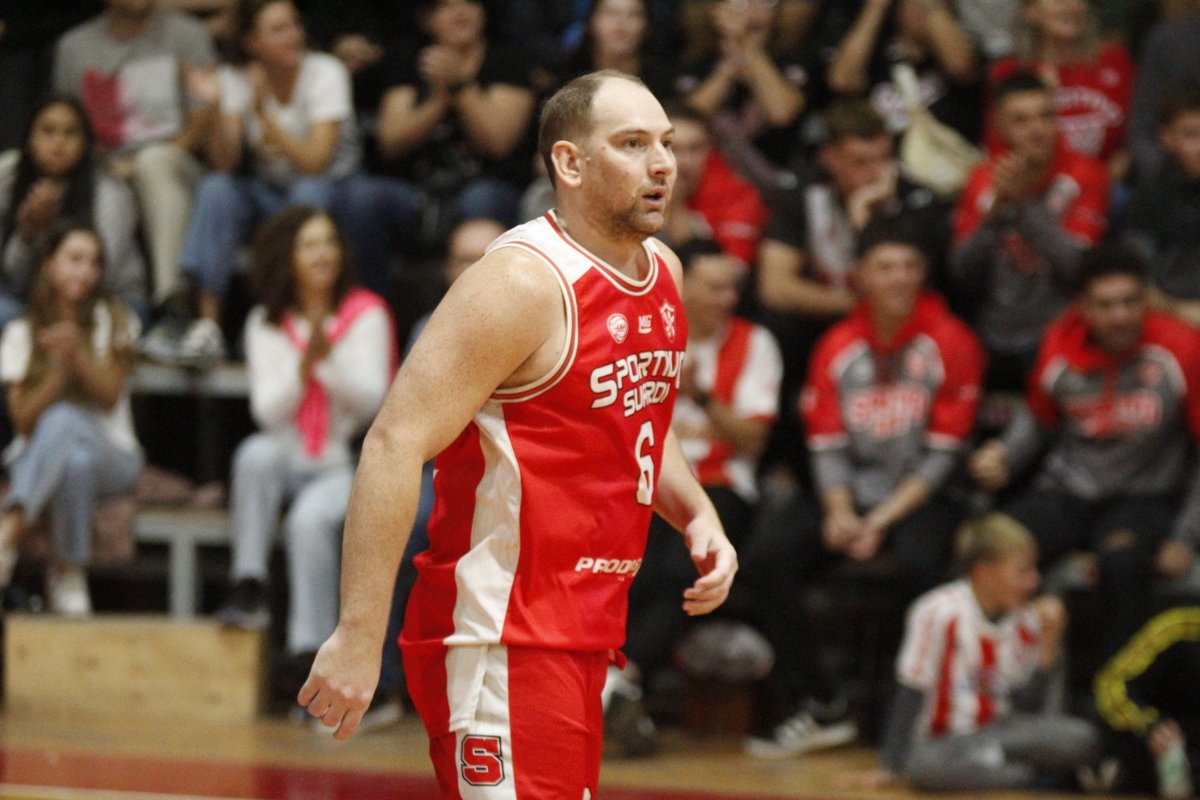🔴🎉 ¡Match-point para <a href="/CSSbasquet/">Sportivo Suardi 🏀</a>! Dominio absoluto de Sportivo para vencer 91-65 a <a href="/indebbcsde/">Independiente BBC</a> y ponerse 2-0 en las Finales de Conferencia

📊 S. Calderón (SS): 20 puntos
📊 B. Abratte (I): 12 puntos

🖇️ estadisticascabb.gesdeportiva.es/partido/WatRIW…