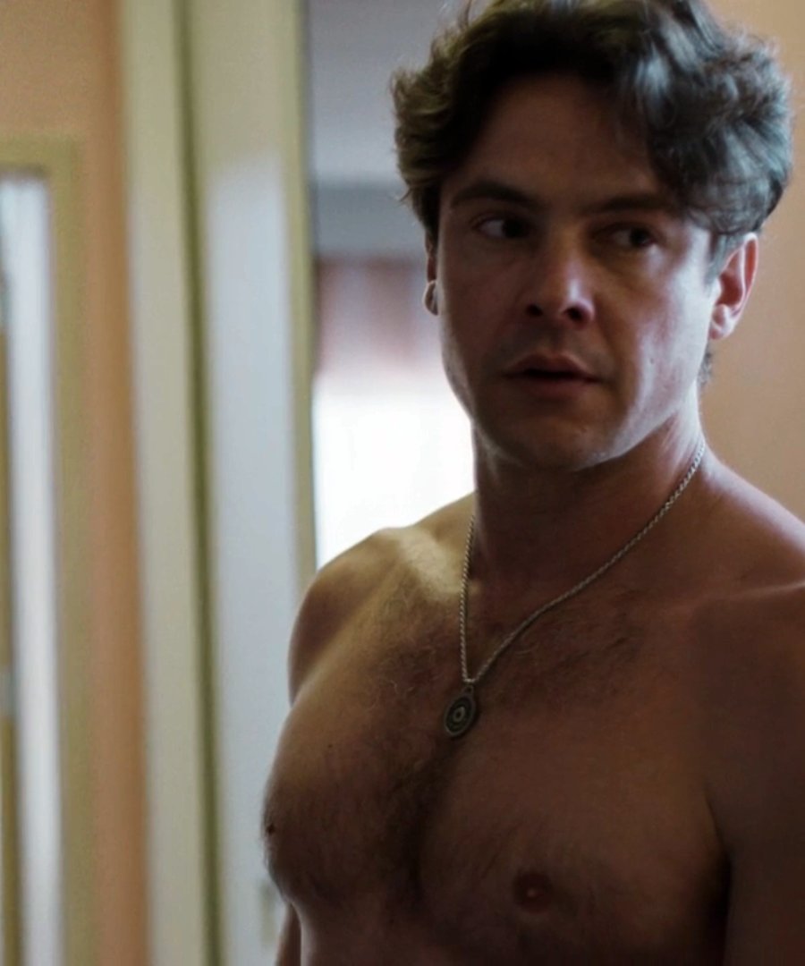 <a href="/Henrysouzah/">Henrique</a> Iremos jugar a querida? Jamais!