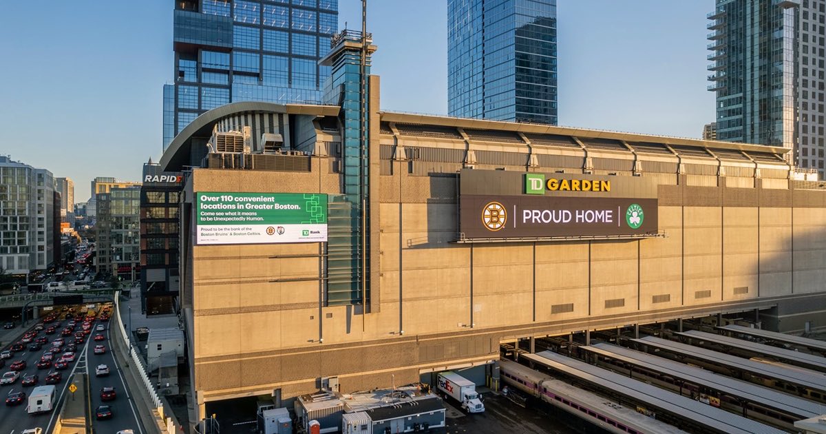 KingCrouton22's tweet image. Amerant Bank Arena North vs Amerant Bank Arena West