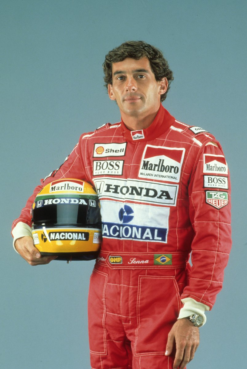 1º de maio. 31 anos sem Ayrton Senna.

Gênio das pistas. Lenda. Ícone. Campeão.

Saudades eternas, Ayrton.