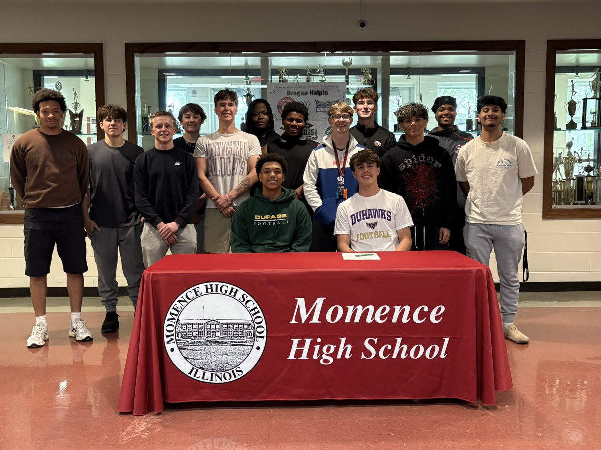 Officially a Duhawk ‼️ #blessed <a href="/CoachJPWR/">Coach Powers</a> <a href="/LorasCollegeFB/">Loras Football</a>