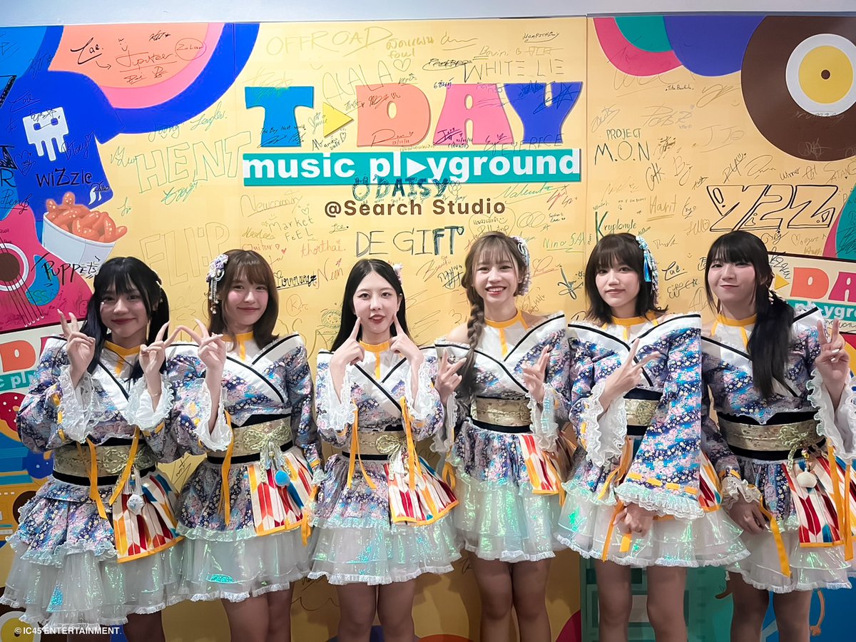 NikkoNikkoTH's tweet image. #TDAYMusicPlayground💖
27.04.2025

ขอบคุณที่มาให้กำลังใจกันนะคะ อบอุ่นมาก! ขอบคุณทางงานที่ให้พวกเรา NIKKO NIKKO ได้มาร่วมสร้างสีสันในครั้งนี้ด้วยนะคะ 💖

#SEARCHSTUDIO #IC45 #NIKKONIKKO