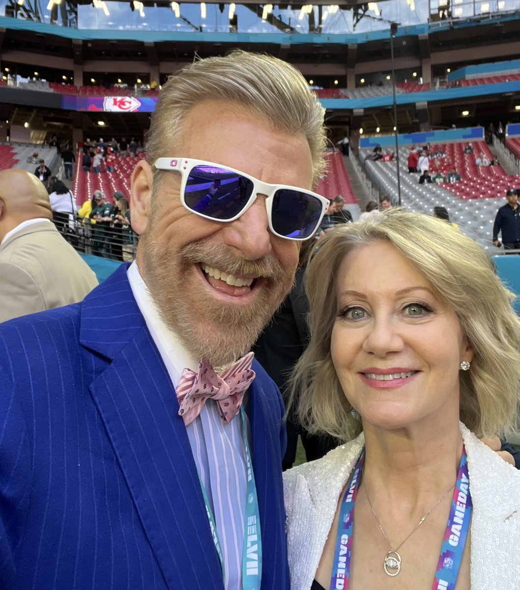 Andrea Kremer (@andrea_kremer) on Twitter photo Great to visit with longtime friend and colleague and fellow Philadelphian <a href="/howardeskin/">Howard Eskin</a> on his new podcast. Thanks for having me on. Fun and entertaining conversation! youtube.com/live/KkOD9UtOr… Great to visit with longtime friend and colleague and fellow Philadelphian <a href="/howardeskin/">Howard Eskin</a> on his new podcast. Thanks for having me on. Fun and entertaining conversation! youtube.com/live/KkOD9UtOr…