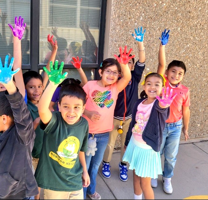Handprint banners for Dia de los Ninos at the Heights! 
Thanks, Ms. Dolzinbyrd for making it a special day! #TeamSISD #AllIn 
#JustBelieve🐝
