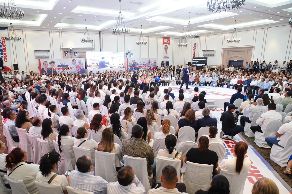 Soy Toño Ochoa, el de siempre… el que no se rinde, el que sí cumple, el que honra su palabra. ❤️

De mis padres aprendí que con amor y humildad, los sueños se hacen realidad.

Estamos en este camino no para pelear, venimos a construir. Con el Plan #UnidadYGrandeza por Durango