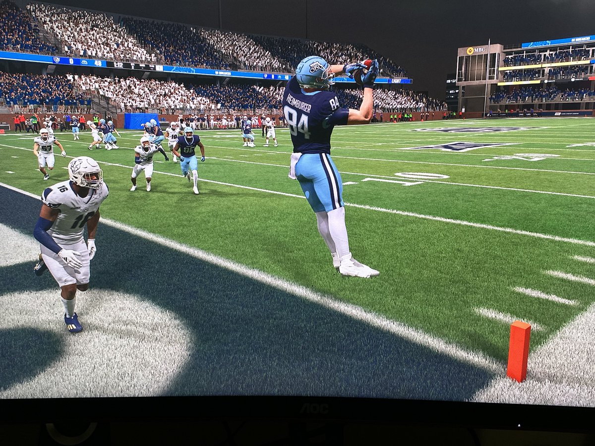 CoachChuckyG's tweet photo. Welcome to the Tim Heimburger show! Will go down as the greatest tight end in college football history. He kicked off his junior year with a bang. 3 catches. 3 touchdowns. https://t.co/ZZdGqDTSg6