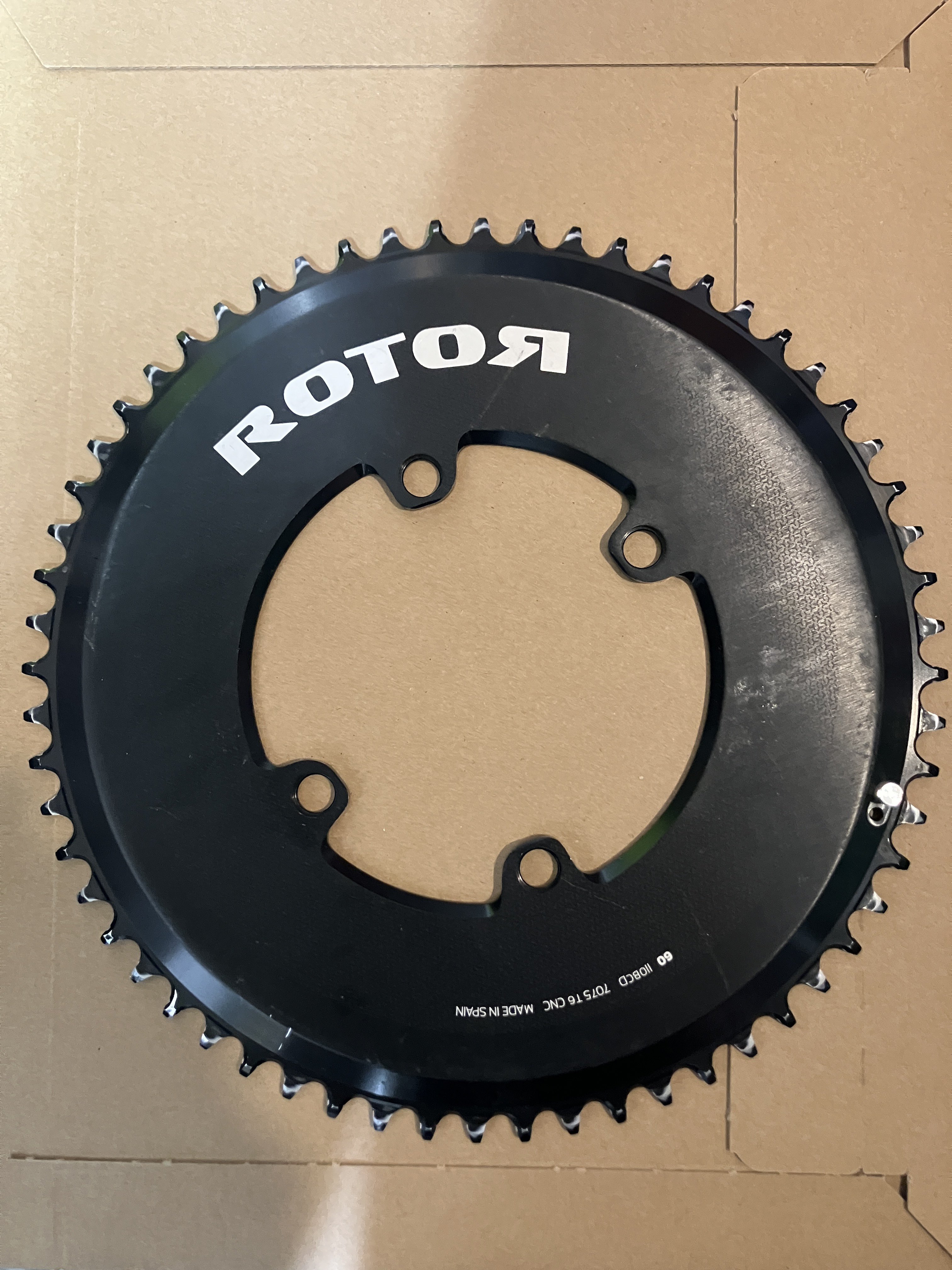 選手支給品 Rotor エアロラウンド チェーンリング 60T 11速12速対応 ROTOR ラウンドチェーンリング 2x Direct Mount 12-11速 Universal Tooth®