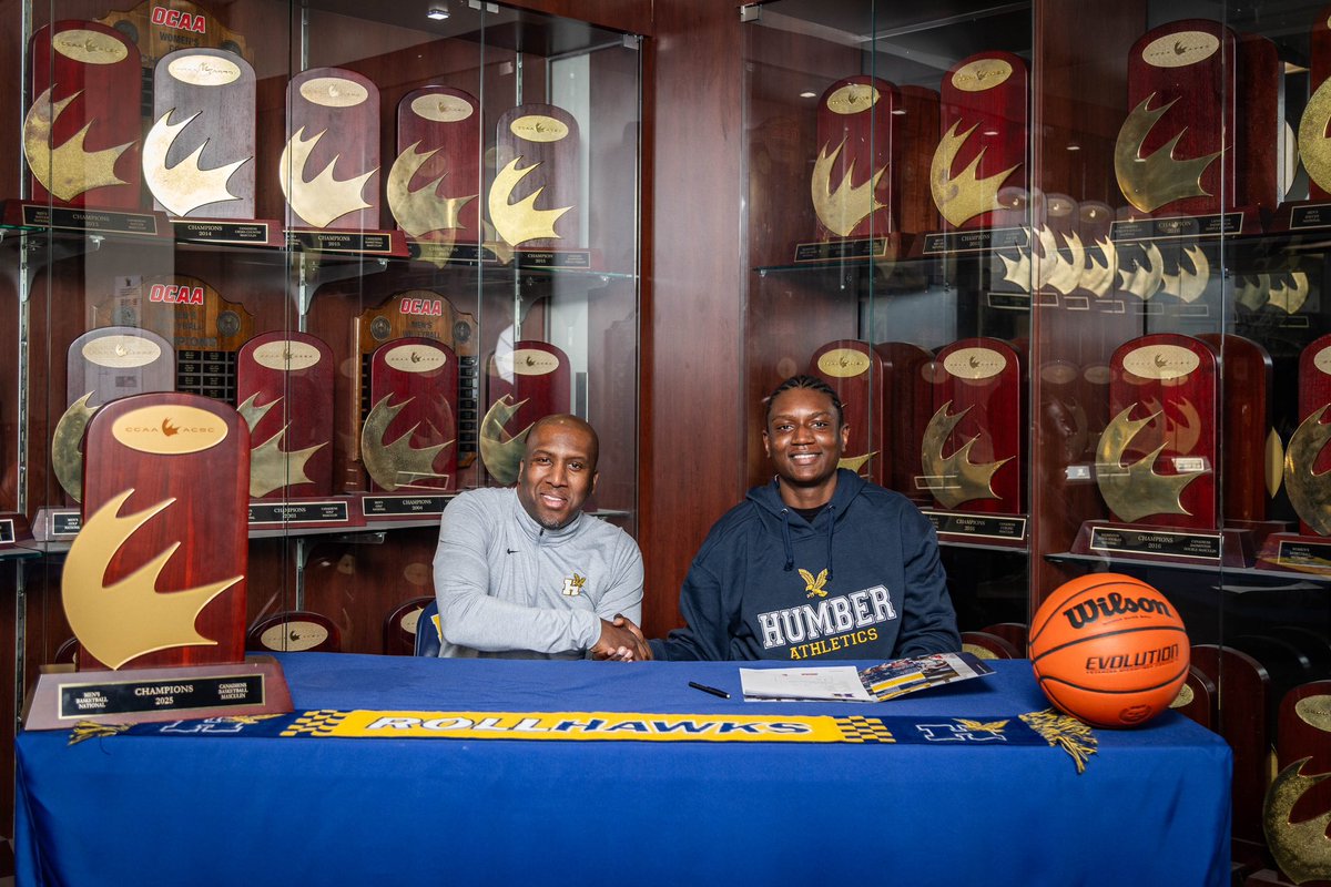 Welcome Ramses Osafo, 6’8 center from St. Martin Catholic Secondary School in Mississauga to the Humber Hawks! A big defensive presence and rebounder, he’s set to study Computer Programming. #WeStaySoaring #WeStaySoaring #NextUp  #CCAAHoops #HiddenGem #HumberBasketball