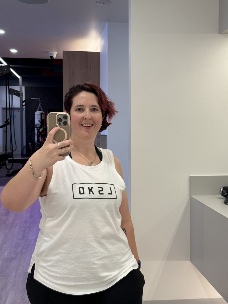 TheGrumpyGamer1's tweet photo. One month in. The biggest thing I’ve learnt is it’s not a sprint, it’s a marathon. I’m slowly building muscle and seeing results https://t.co/4dRd8nthYw